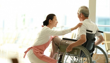 银发浪潮下的创新实践 重庆如何打造万亿级社区养老服务站新样本